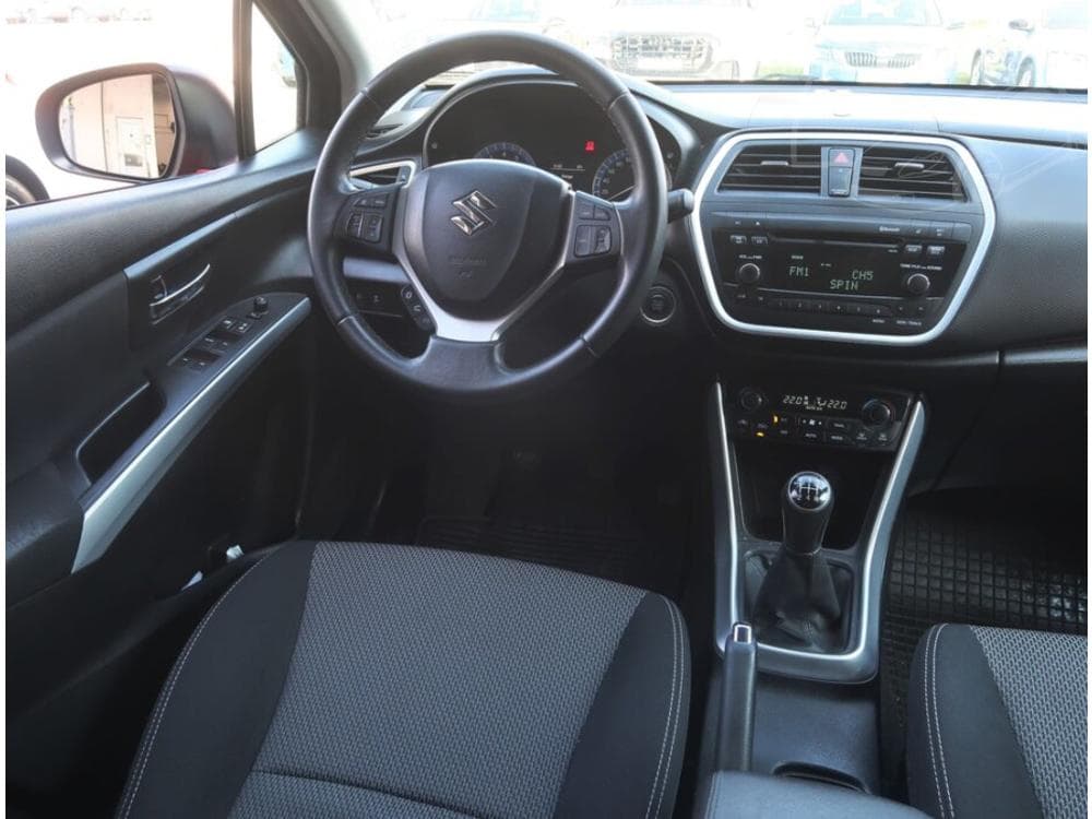 2016 Suzuki S-CROSS - 13