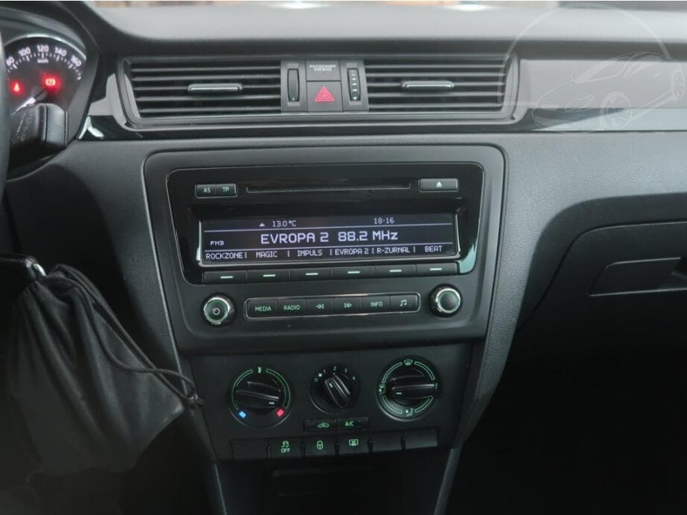 2014 Škoda RAPID - 23