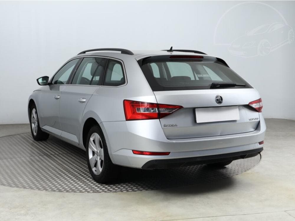 2018 Škoda SUPERB - 4