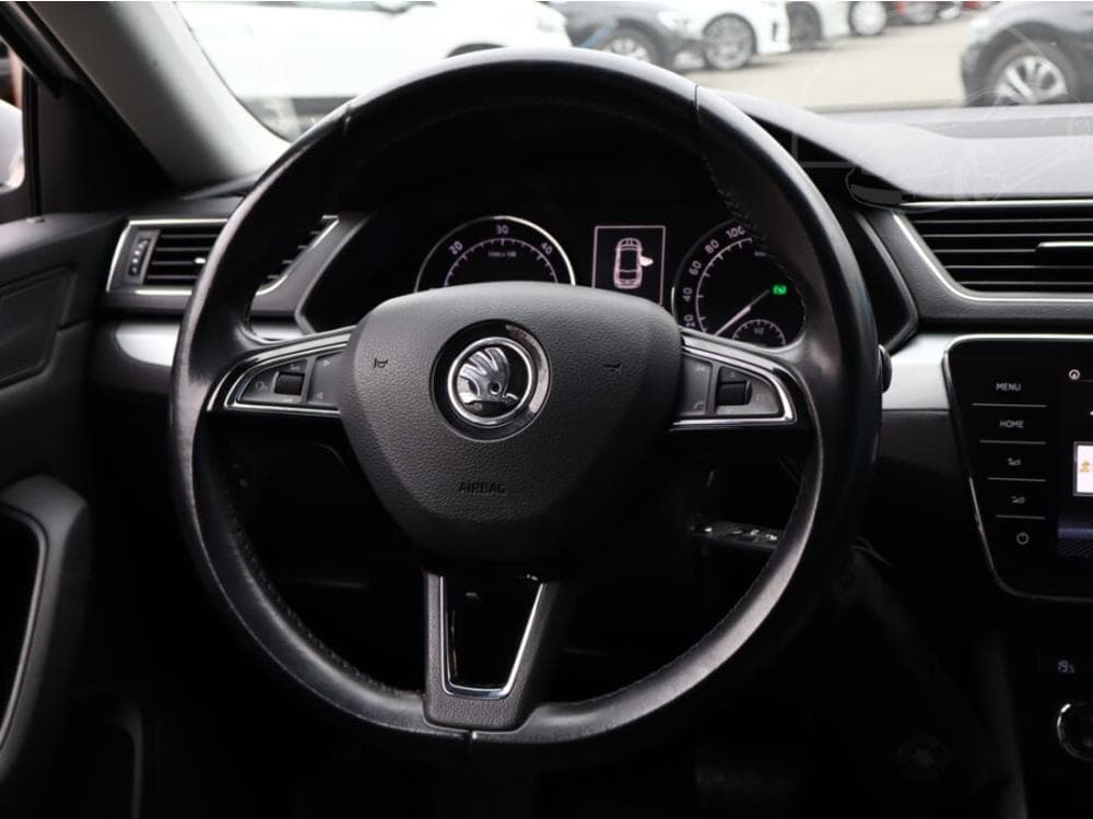 2018 Škoda SUPERB - 14