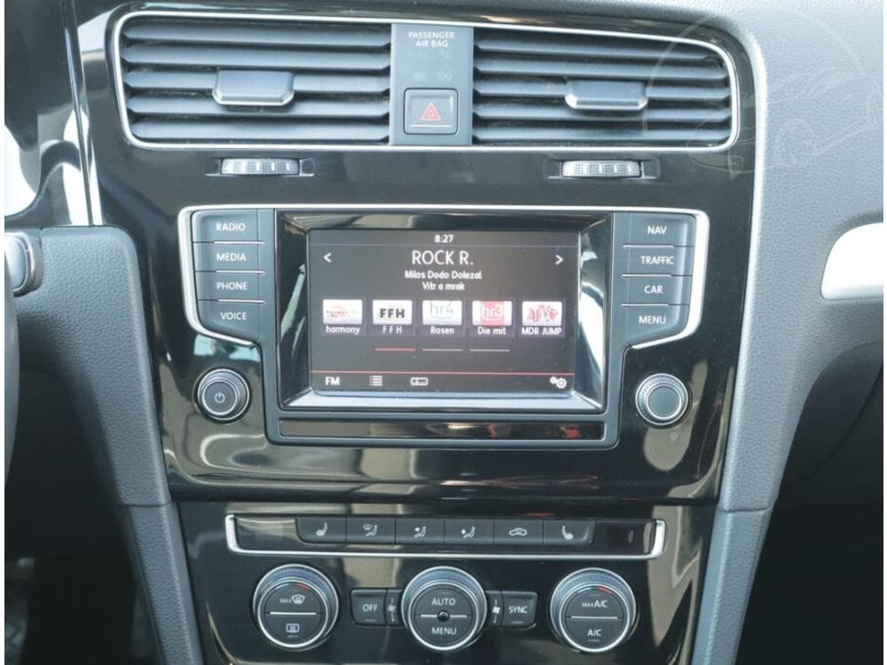 2014 Volkswagen GOLF - 56