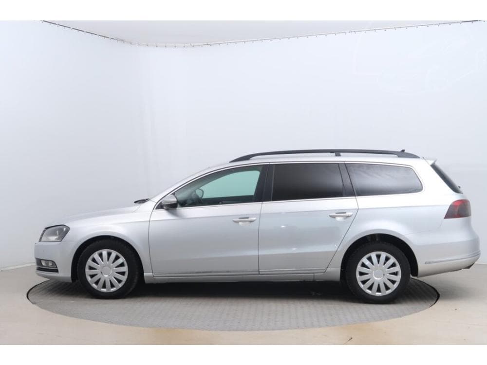 2012 Volkswagen PASSAT - 3