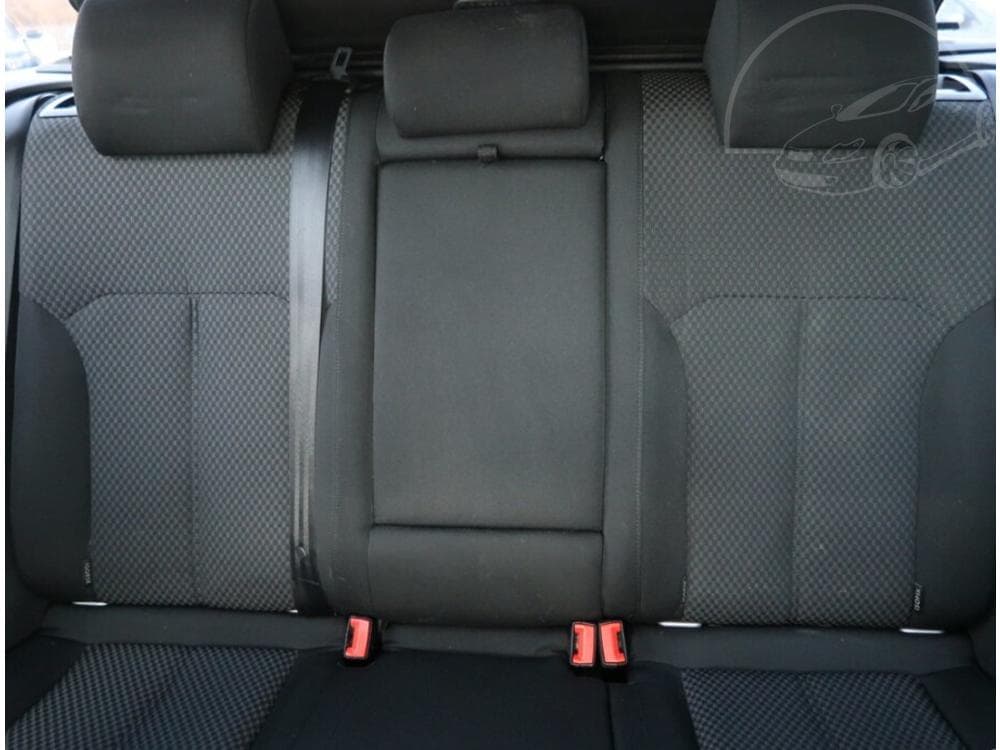 2012 Volkswagen PASSAT - 10