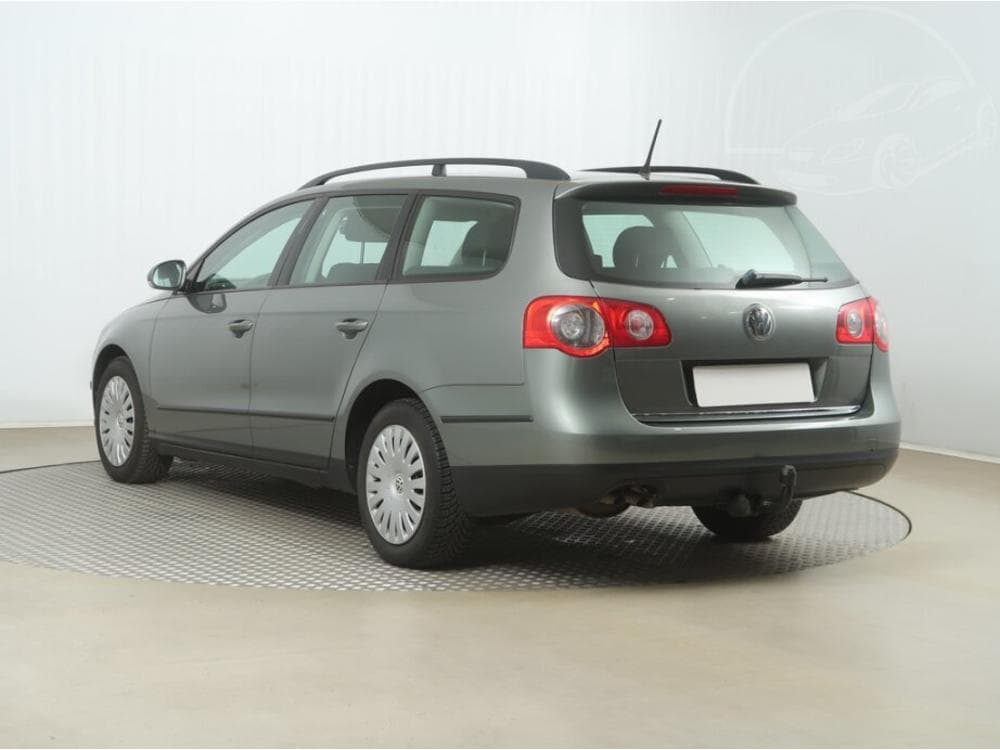 2009 Volkswagen PASSAT - 4