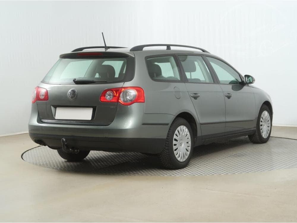 2009 Volkswagen PASSAT - 5