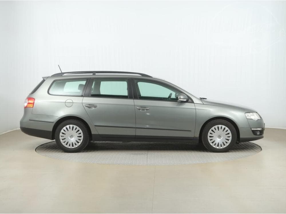 2009 Volkswagen PASSAT - 6