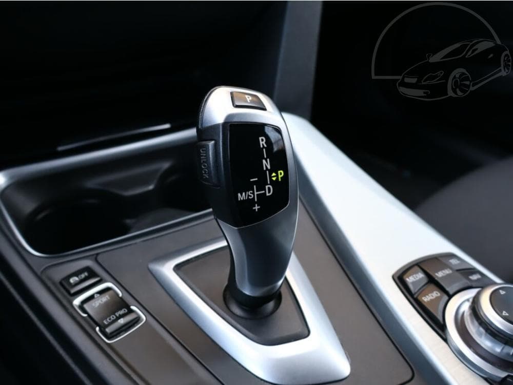 2013 BMW 3-SERIES - 11