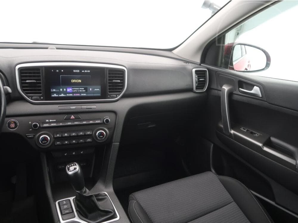 2019 Kia SPORTAGE - 8