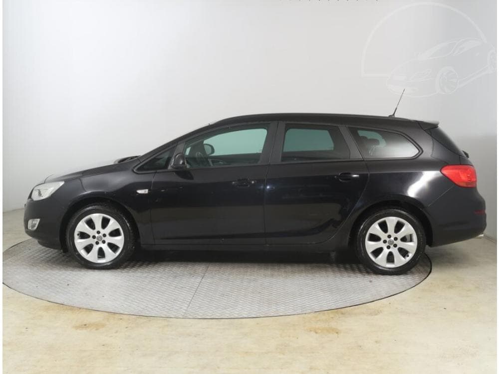 2011 Opel ASTRA - 5