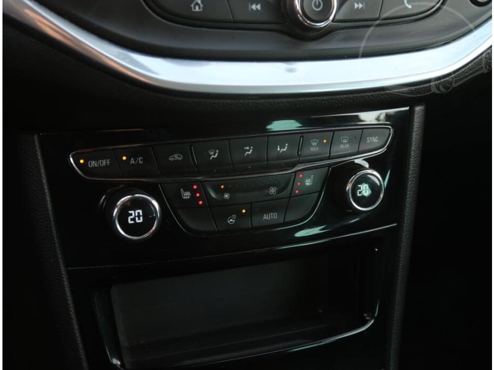 2019 Opel Astra - 15