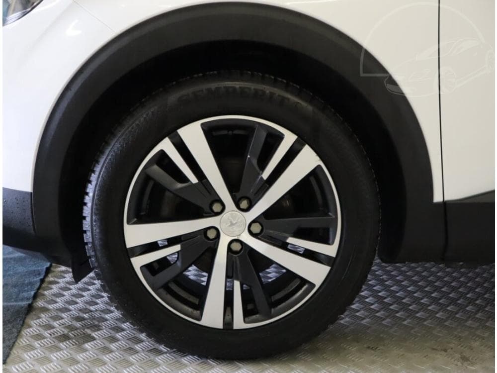 2020 Peugeot 5008 - 15