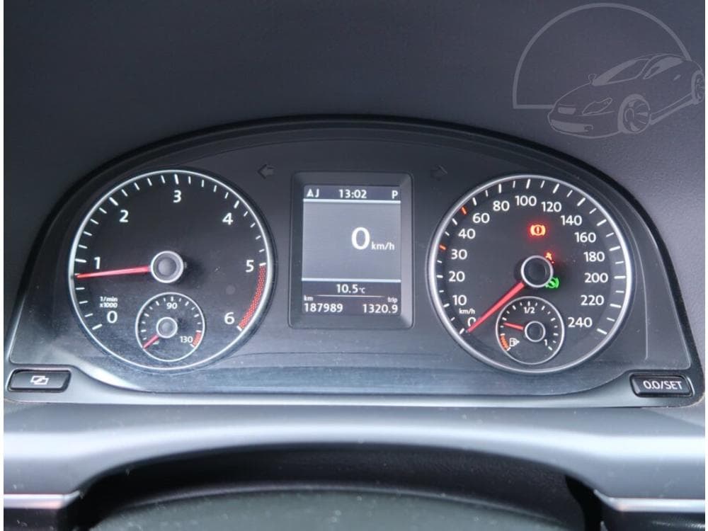 2011 Volkswagen Touran - 11