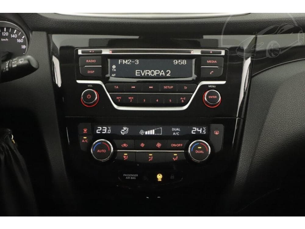 2017 Nissan QASHQAI - 9
