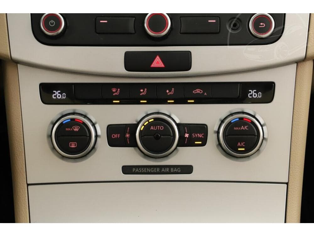 2013 Volkswagen Cc - 11