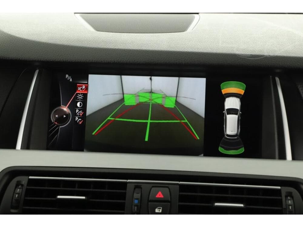 2015 BMW 5-Series - 27