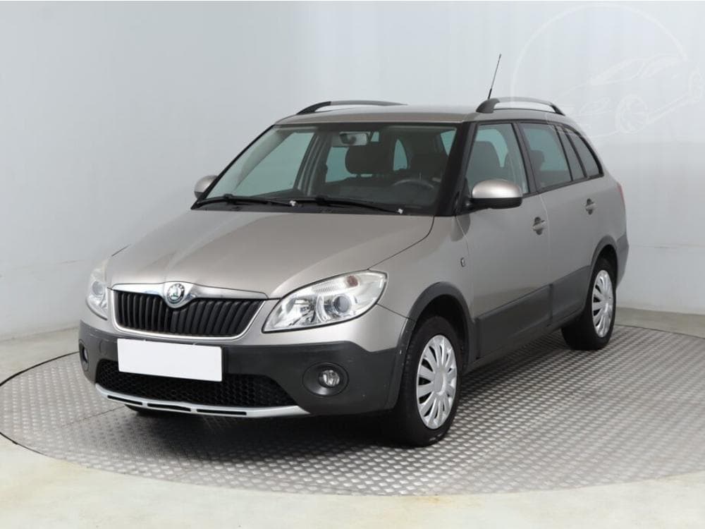 2010 Škoda FABIA - 2