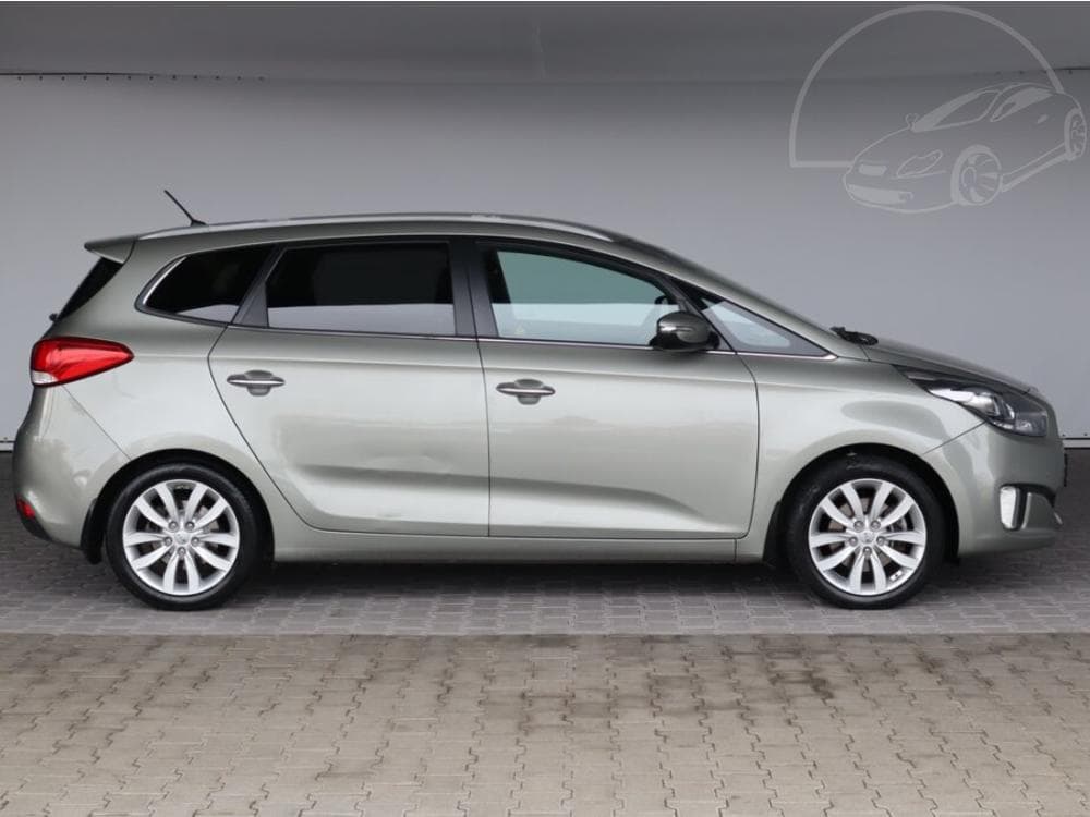 2016 Kia Carens - 6