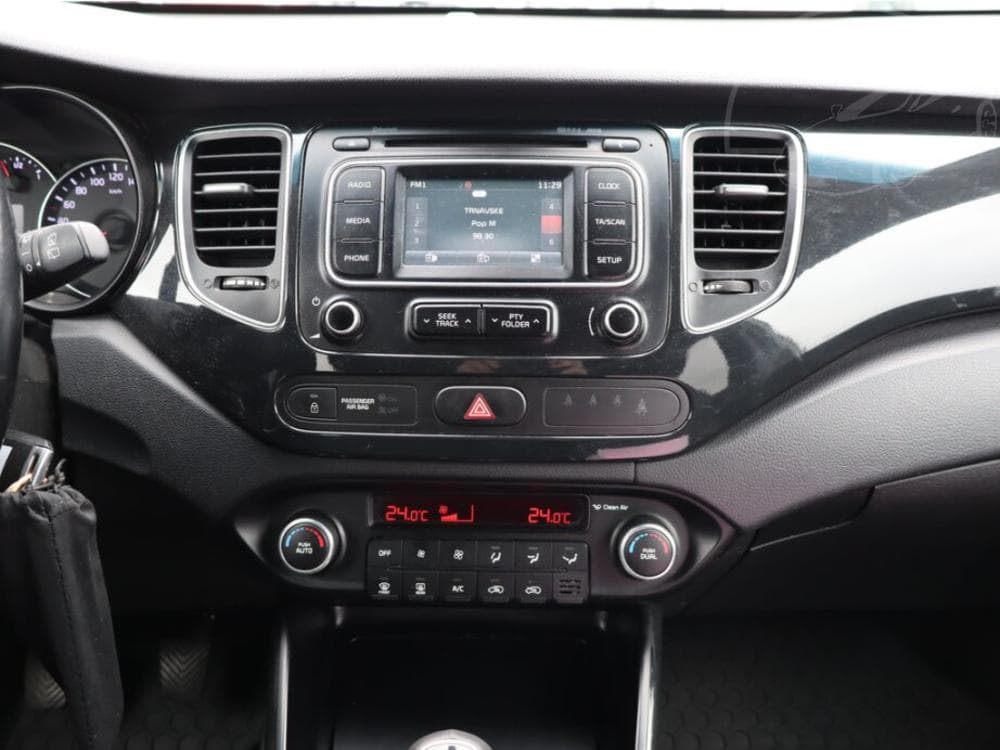 2016 Kia Carens - 12