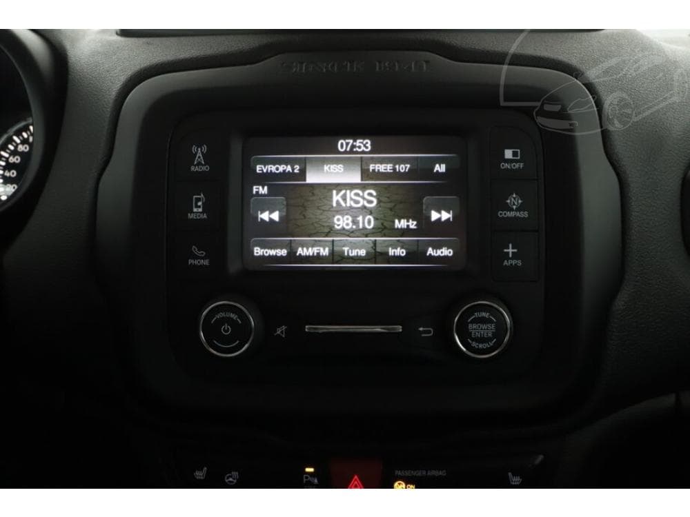 2017 Jeep Renegade - 9