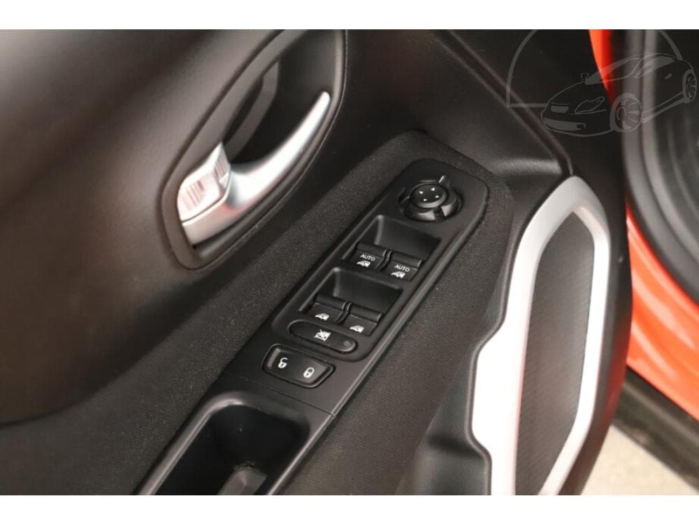 2017 Jeep Renegade - 14