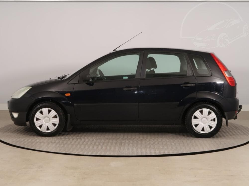 2005 Ford Fiesta - 7