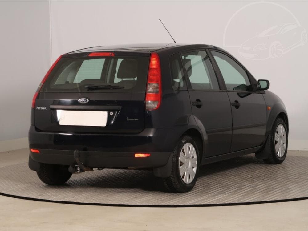 2005 Ford Fiesta - 13