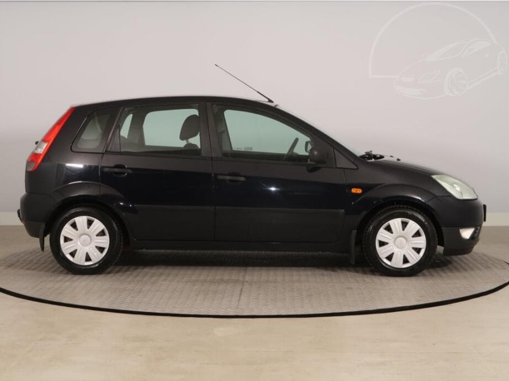 2005 Ford Fiesta - 16