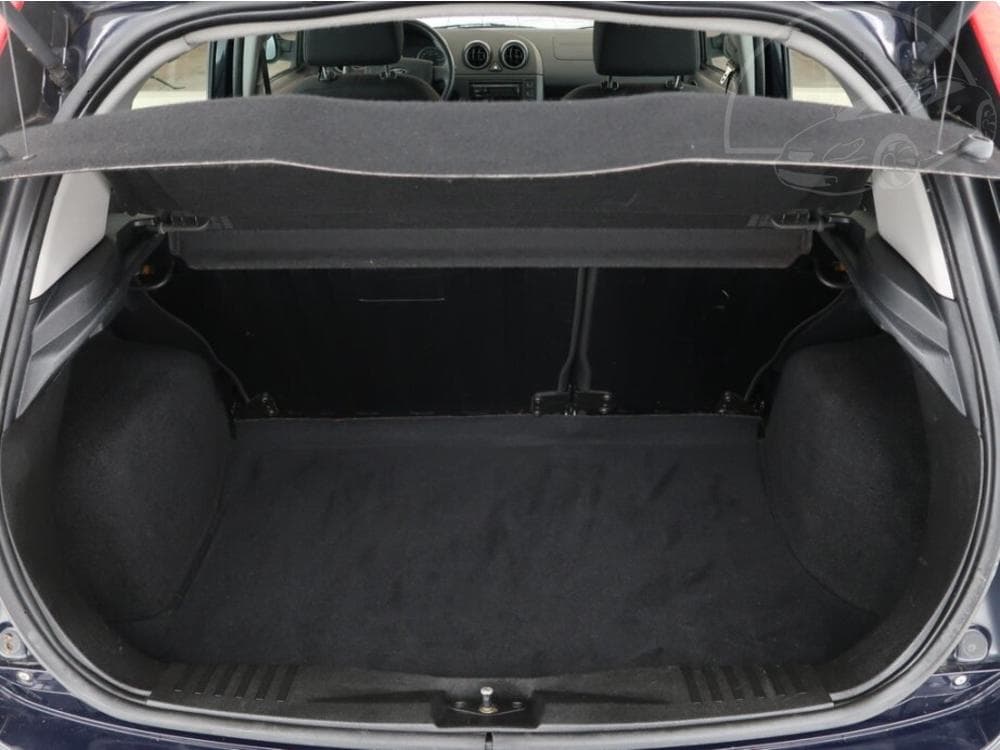 2005 Ford Fiesta - 37