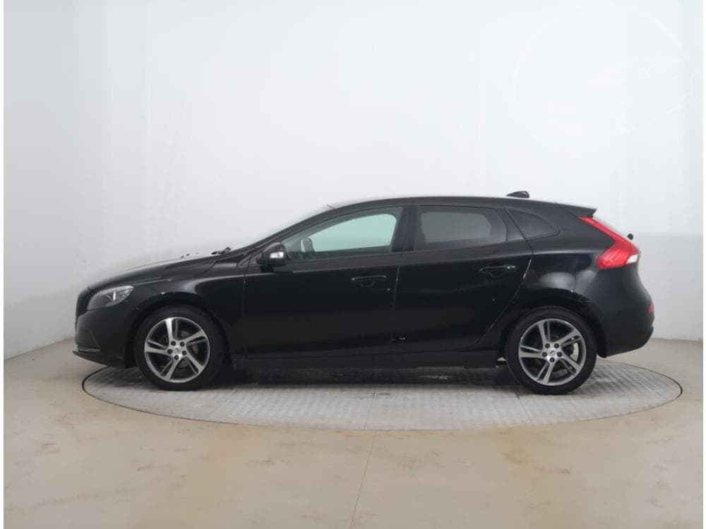 2017 Volvo V40 - 5