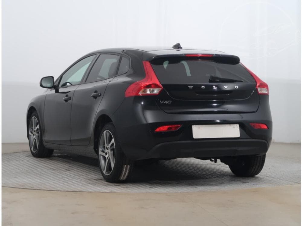 2017 Volvo V40 - 7