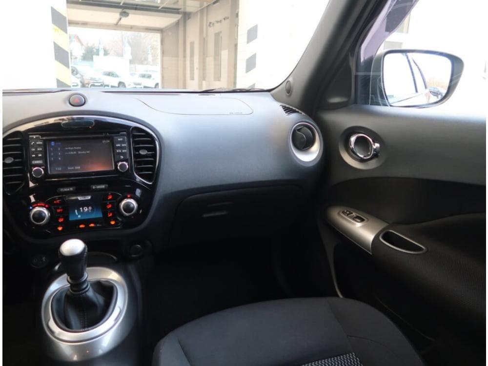 2017 Nissan Juke - 8