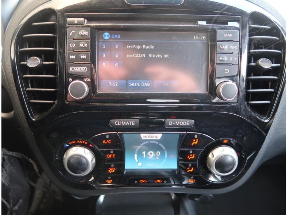 2017 Nissan Juke - 12