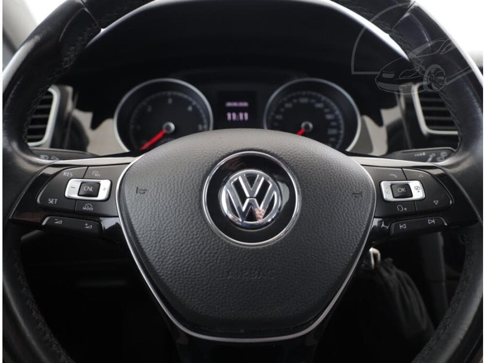 2016 Volkswagen GOLF - 9