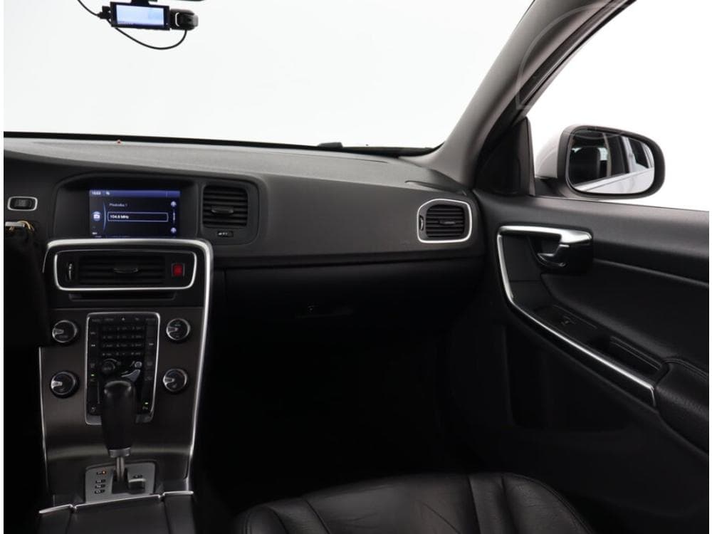 2012 Volvo V60 - 15