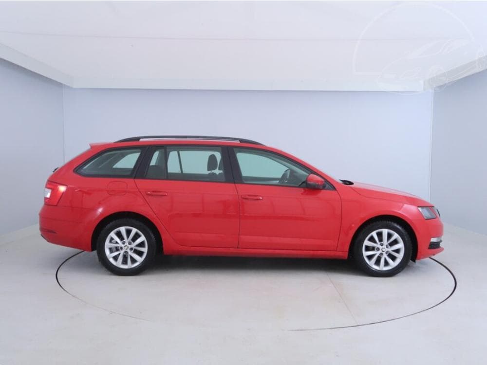 2018 Škoda OCTAVIA - 11