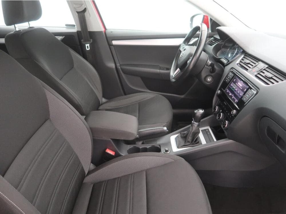 2018 Škoda OCTAVIA - 17