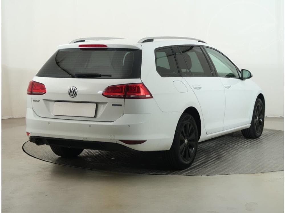 2016 Volkswagen GOLF - 9