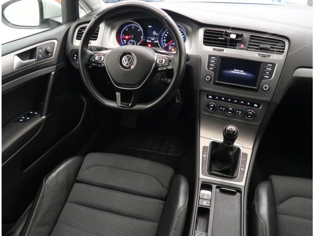 2016 Volkswagen GOLF - 13