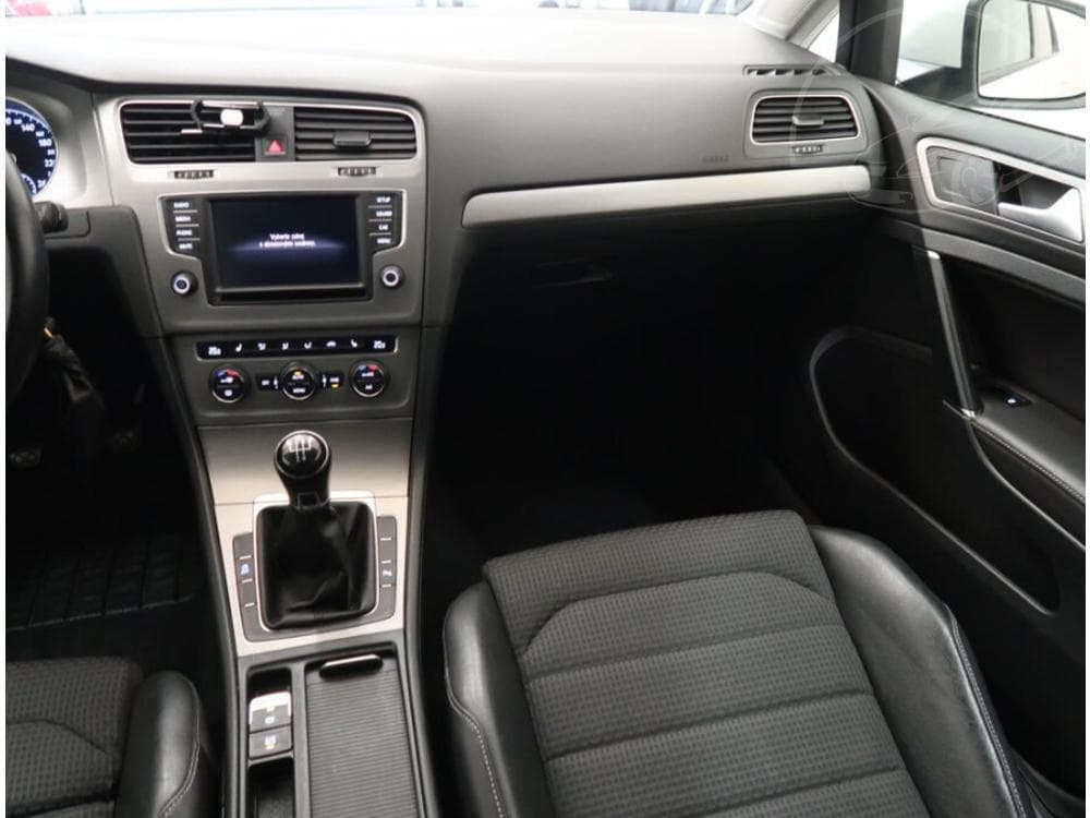 2016 Volkswagen GOLF - 15