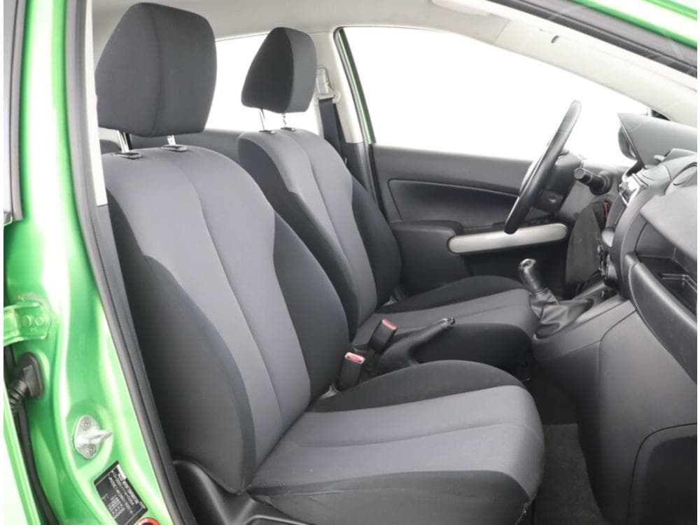 2008 Mazda 2 - 9