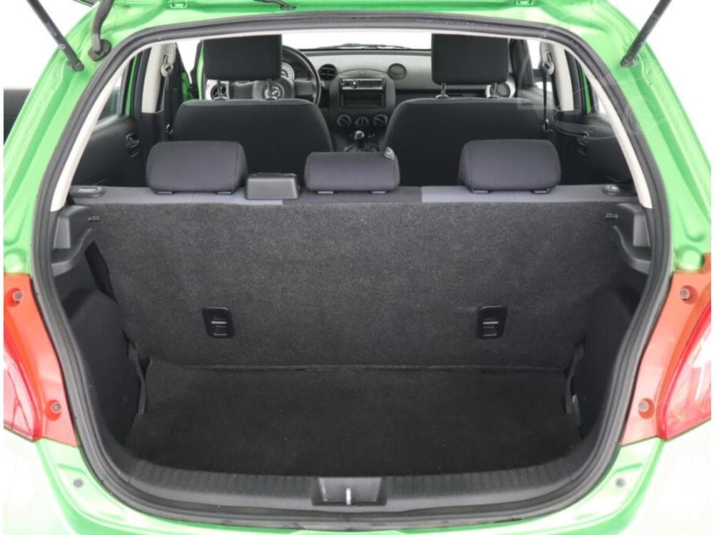 2008 Mazda 2 - 13