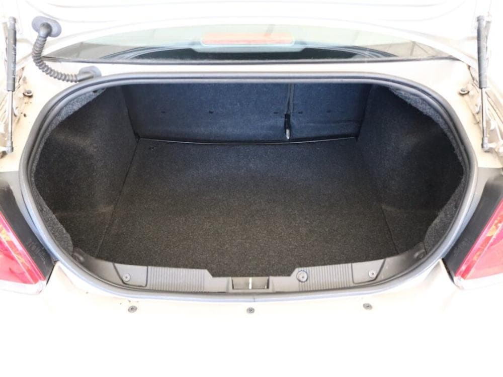 2010 Fiat LINEA - 11