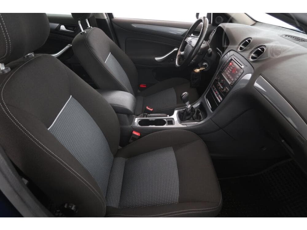 2013 Ford MONDEO - 9