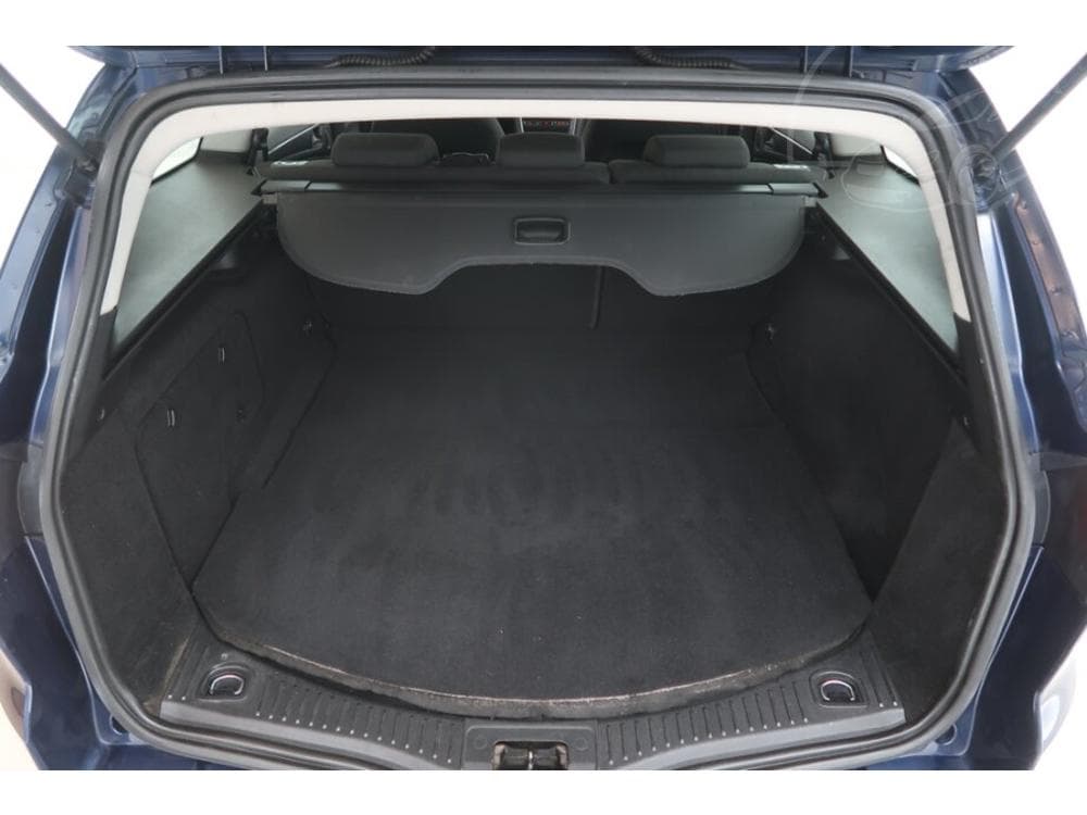 2013 Ford MONDEO - 13