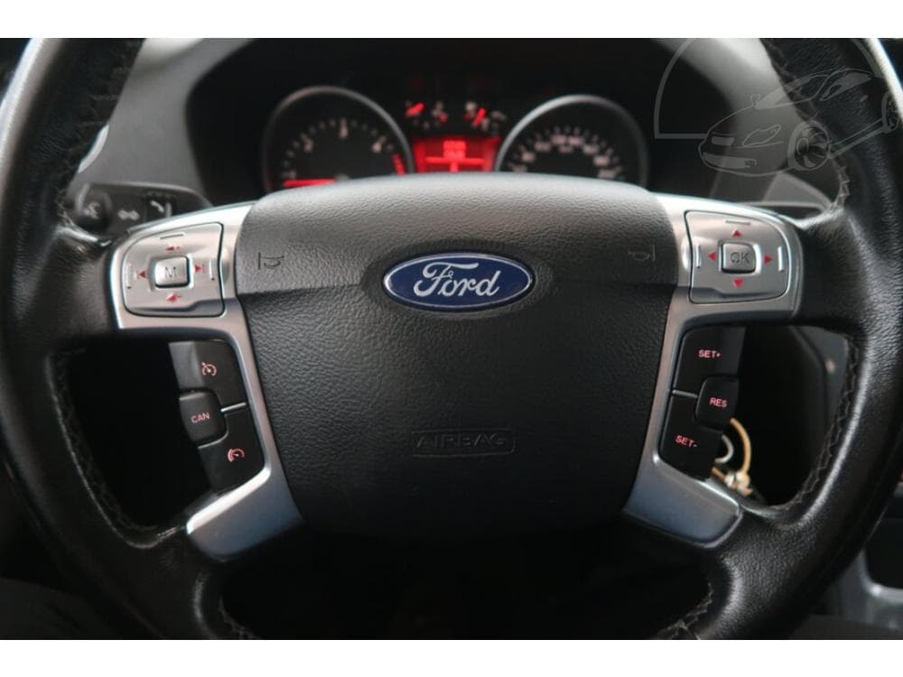2013 Ford MONDEO - 14