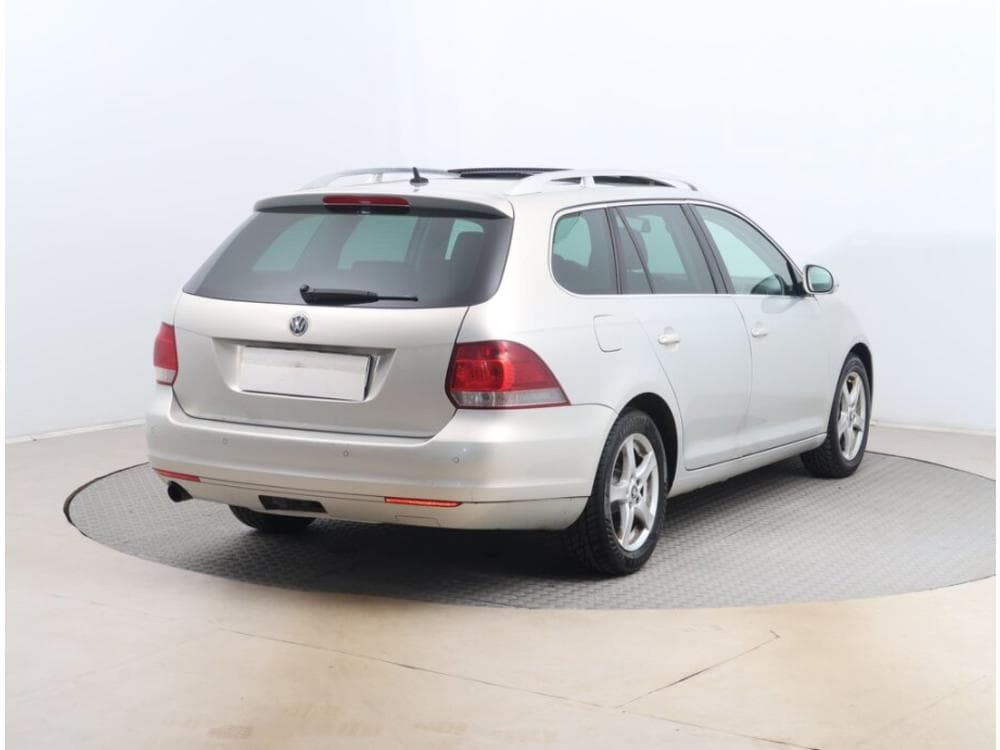 2010 Volkswagen GOLF - 5