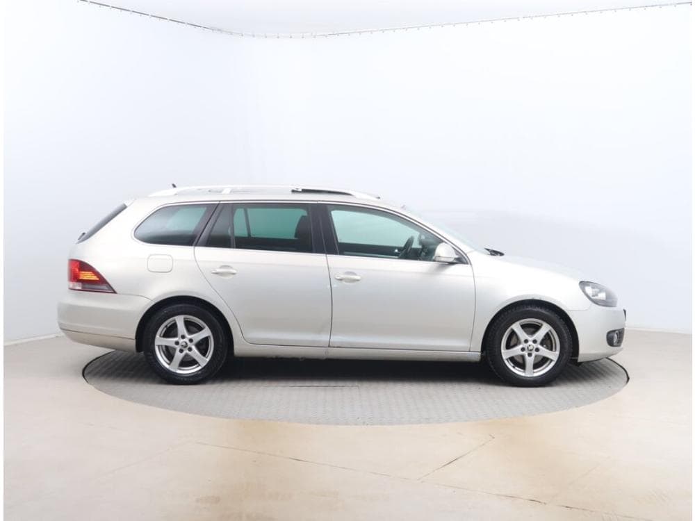 2010 Volkswagen GOLF - 6