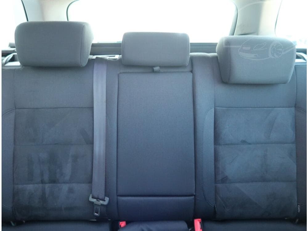 2010 Volkswagen GOLF - 10