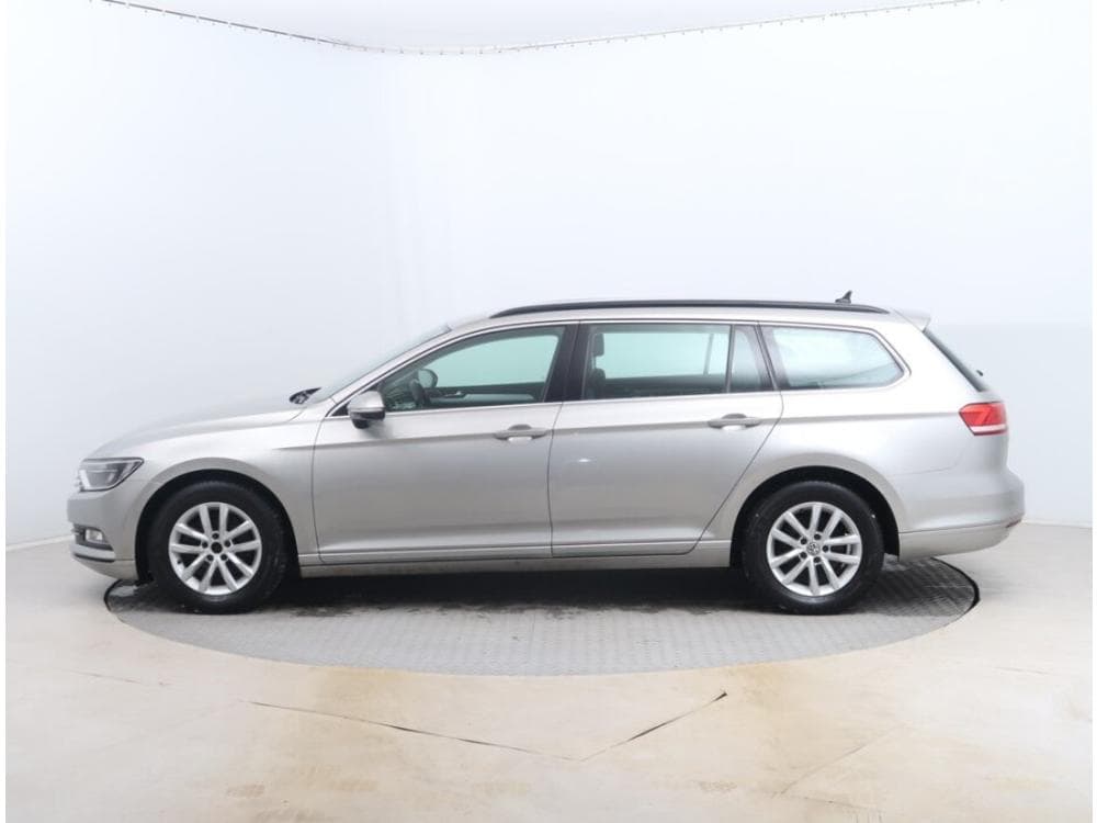 2016 Volkswagen PASSAT - 3