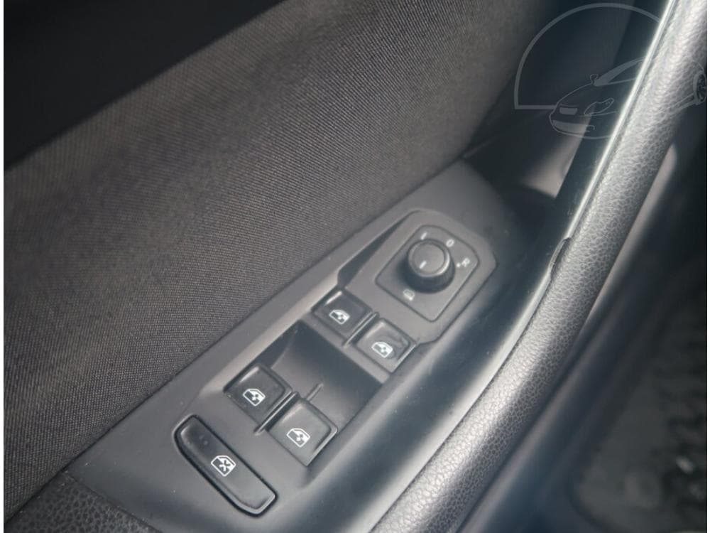 2016 Volkswagen PASSAT - 14